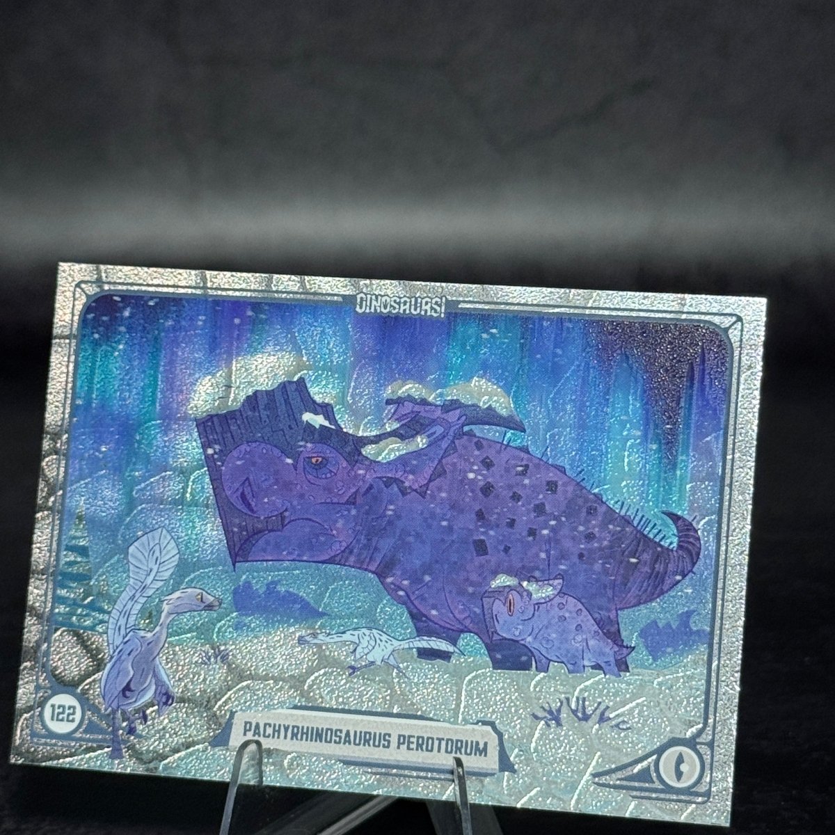 122 | PACHYRHINOSAURUS PEROTORUM by Lorenzo Colangeli | BraccoTCG